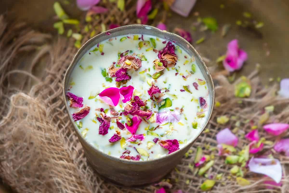 Kesar Thandai
